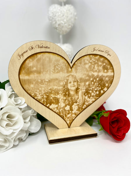 PHOTO GRAVÉE sur bois en forme de coeur avec MESSAGE PERSONNALISÉ